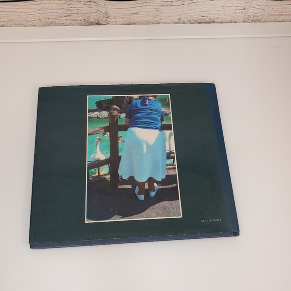 New York Inside Out hardcover book - Picture 2 of 7